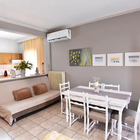 Adam's * PalaiónTsiflíkion