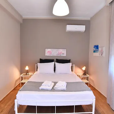 別荘 Adam's PalaiónTsiflíkion