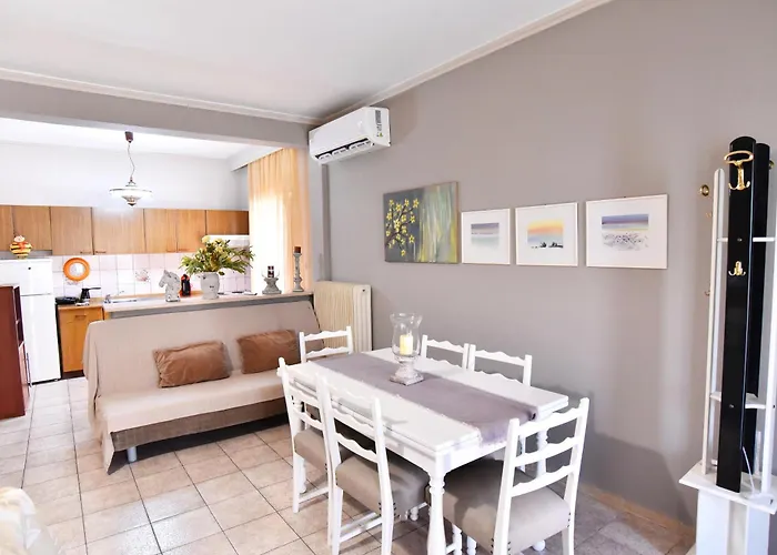 Adam's PalaiónTsiflíkion